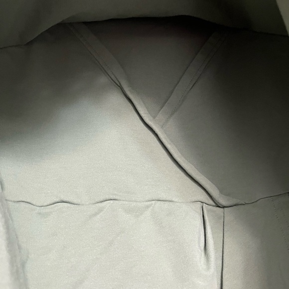 Latched Mama Green Hoodie Top - Picture 7 of 9